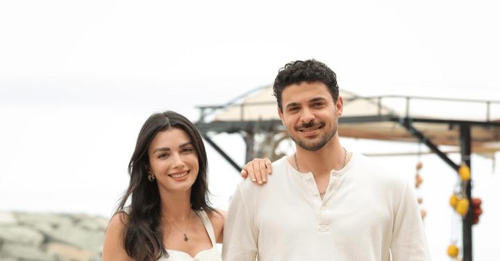 مسلسل عيناك كالبحر الأسود مترجمة ماي سيما